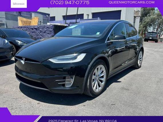 TESLA MODEL X 2018 5YJXCDE20JF120987 image